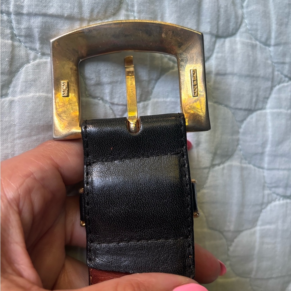SALE📍📍📍Vintage MCM Black Belt with Gold Buckle size XS - Picture 3 of 9